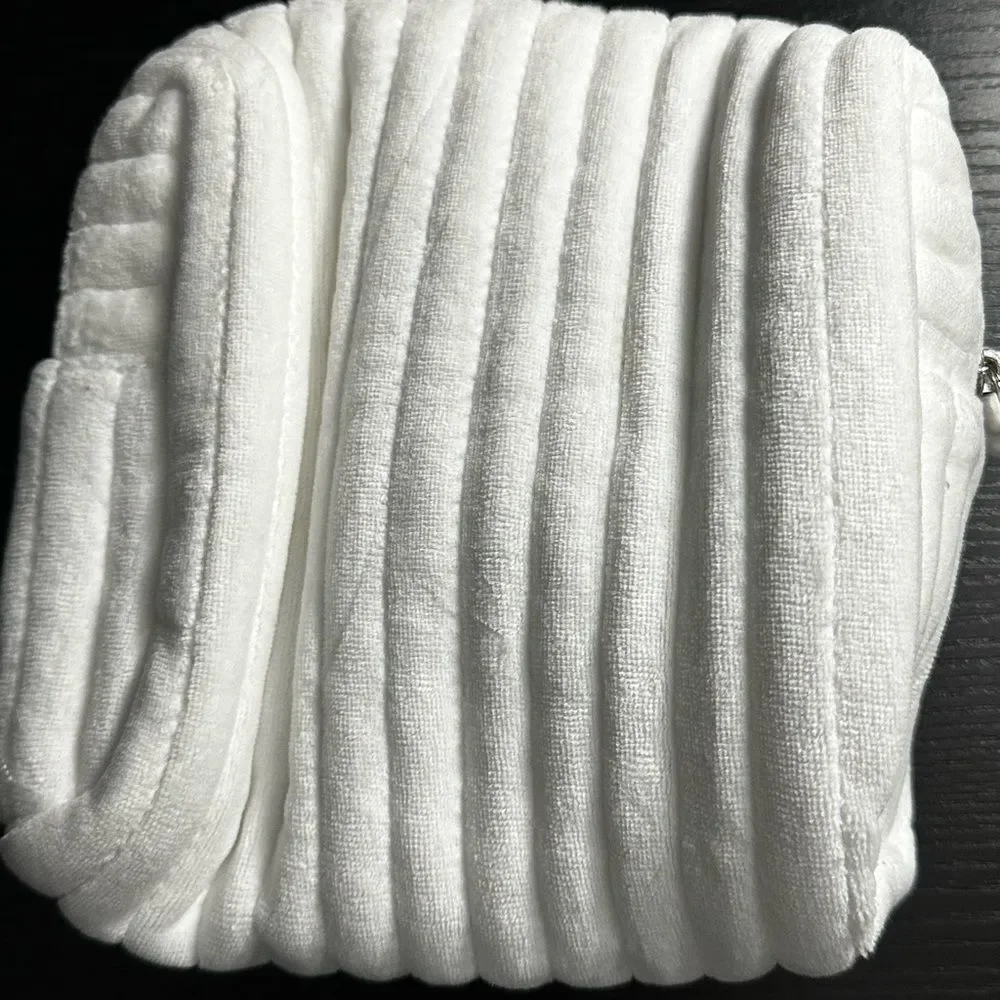 Philosophy 5 Piece Winter Skincare Routine with Quilted White Zipper Pouch